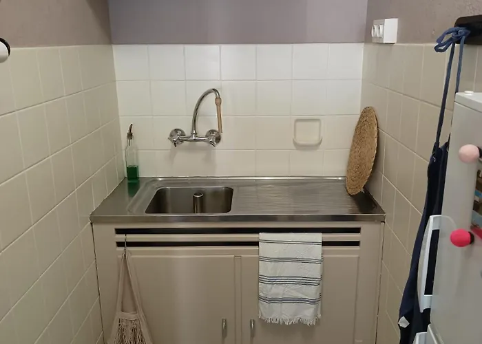 Rustieke Met Zeezicht 아파트 *