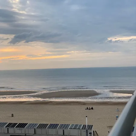 Rustieke Met Zeezicht * Ostende